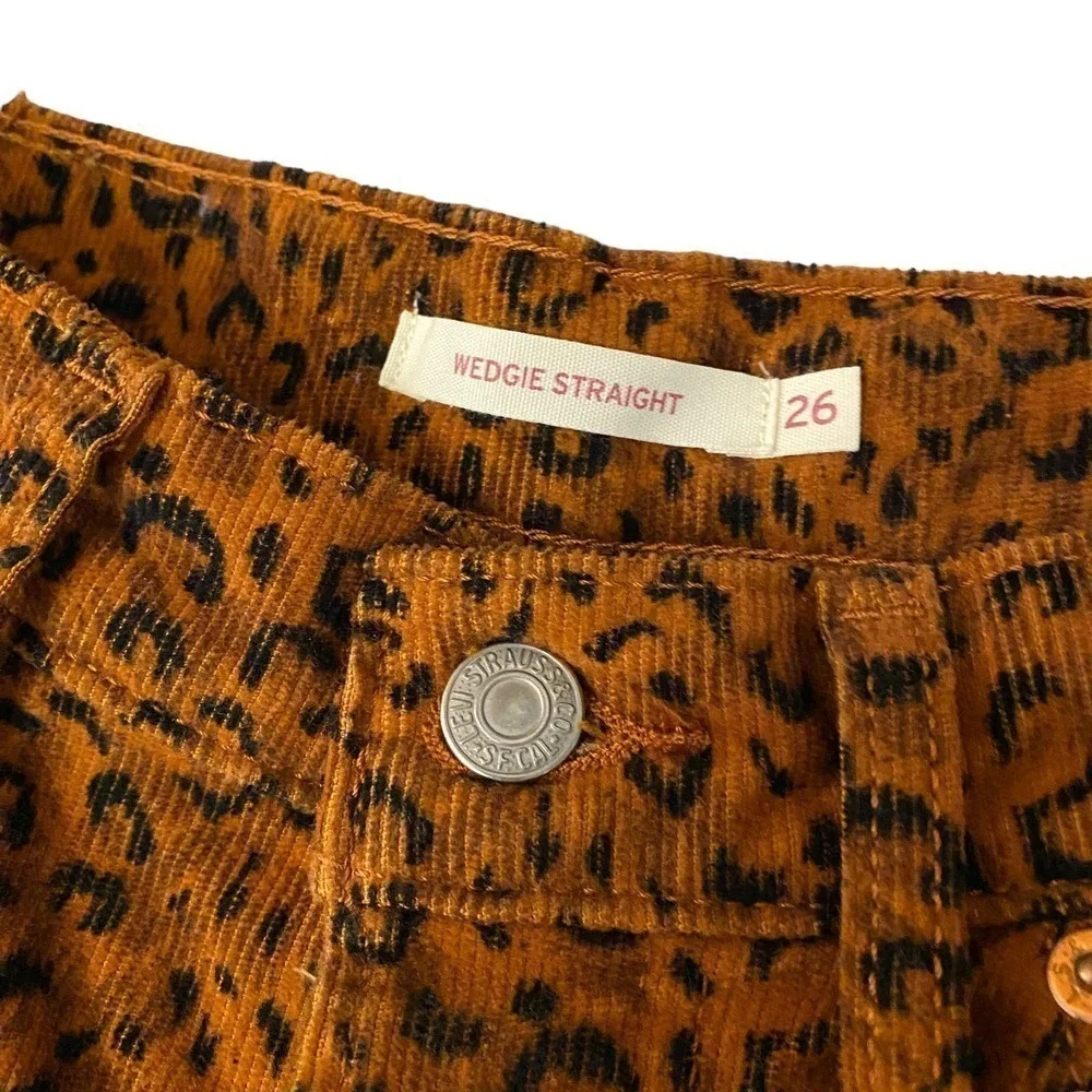 Levi's Premium Wedgie Straight Button Fly Leopard Rust Brown Corduroy Pants 26 - Picture 2 of 10